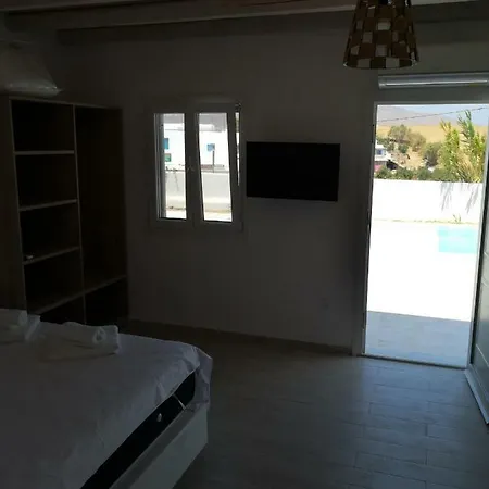 Ftelia Breeze Hotell Klouvas